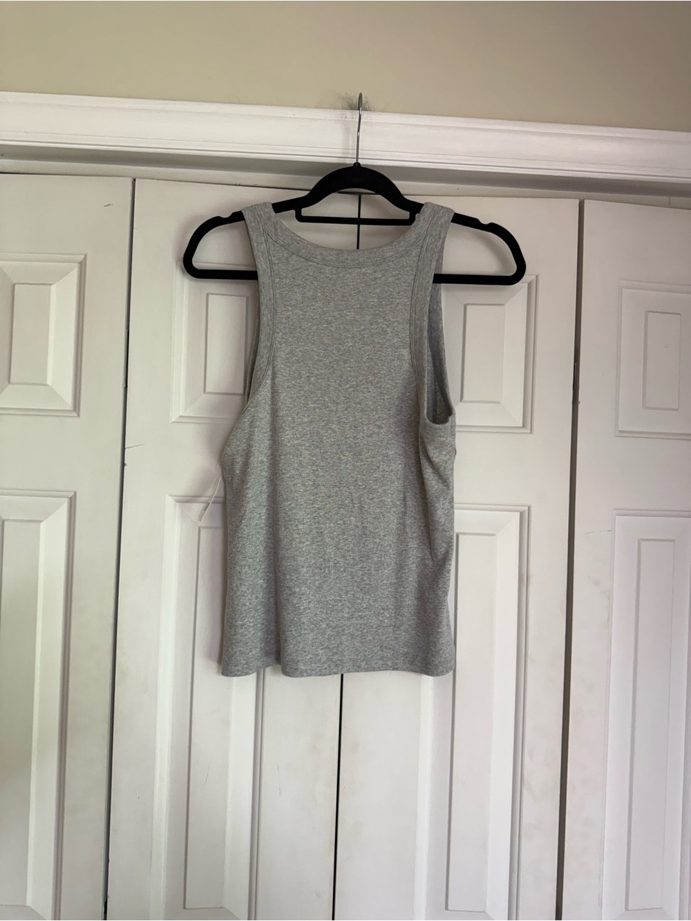 GAP Women’s Gray Ribbed Modern Tank High Neck Modern Basic Feminine Top Size L - Picture 4 of 6